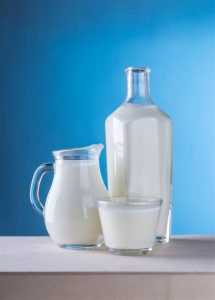 Home Moeder geeft borstvoeding aan baby - tips voor meer moedermelk produceren